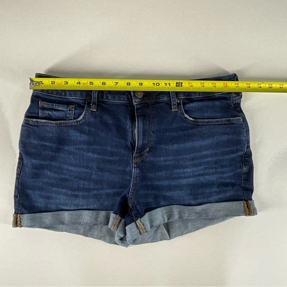 A.N.A (a new approach) Mid-Rise 3.5” Inseam Womens Shortie Denim Shorts | 14 - Picture 8 of 10